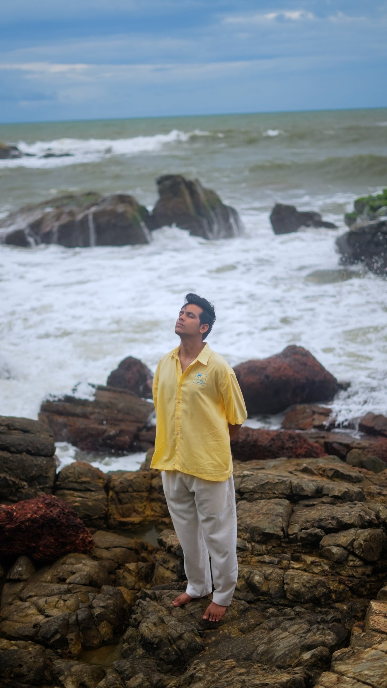 SUMMER - MEN'S RELAXED FIT EMBROIDERED SHIRT