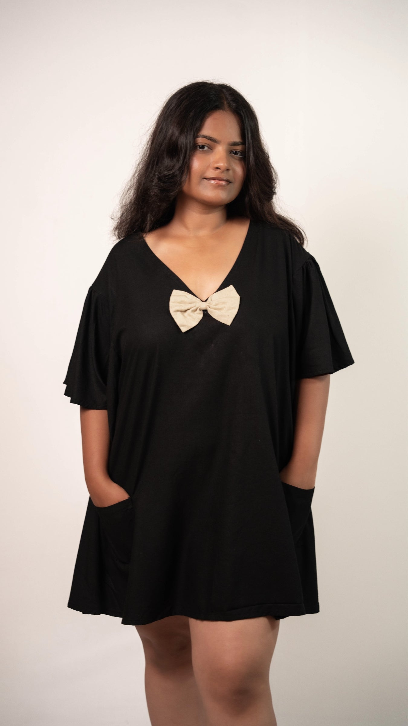WOMEN'S RELAXED SHORT DRESS BLACK