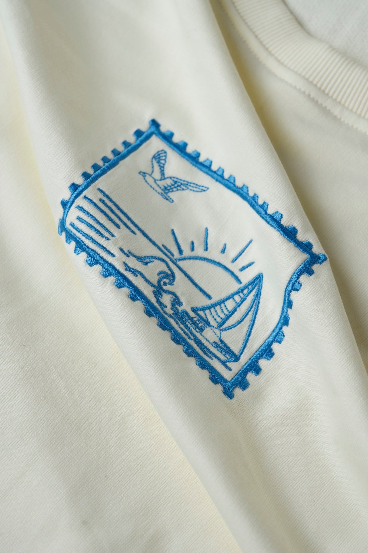 THE POSTCARD - MEN'S RELAXED TSHIRT SHORT LENGTH