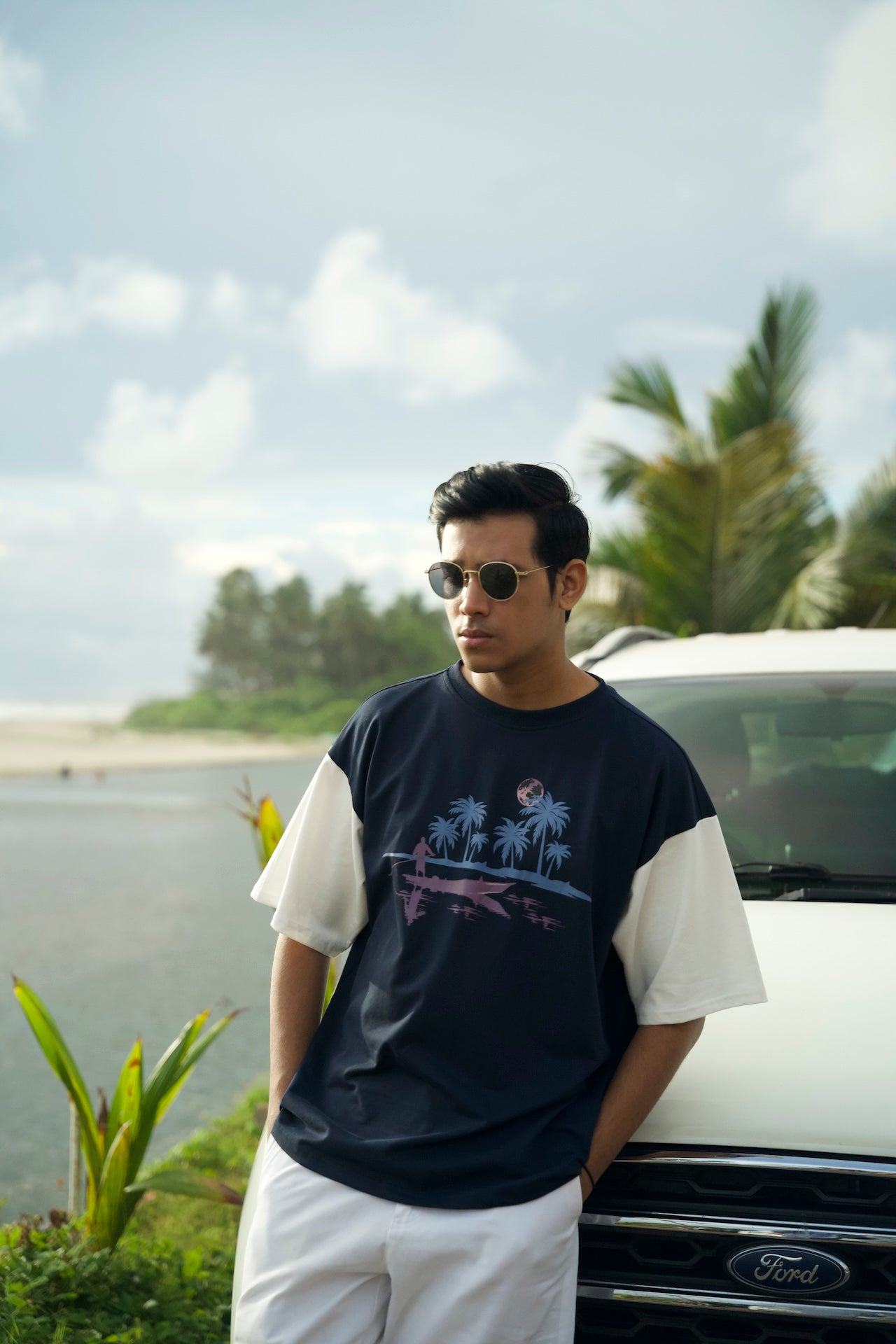 THE COAST - OVERSIZED MEN'S TSHIRT