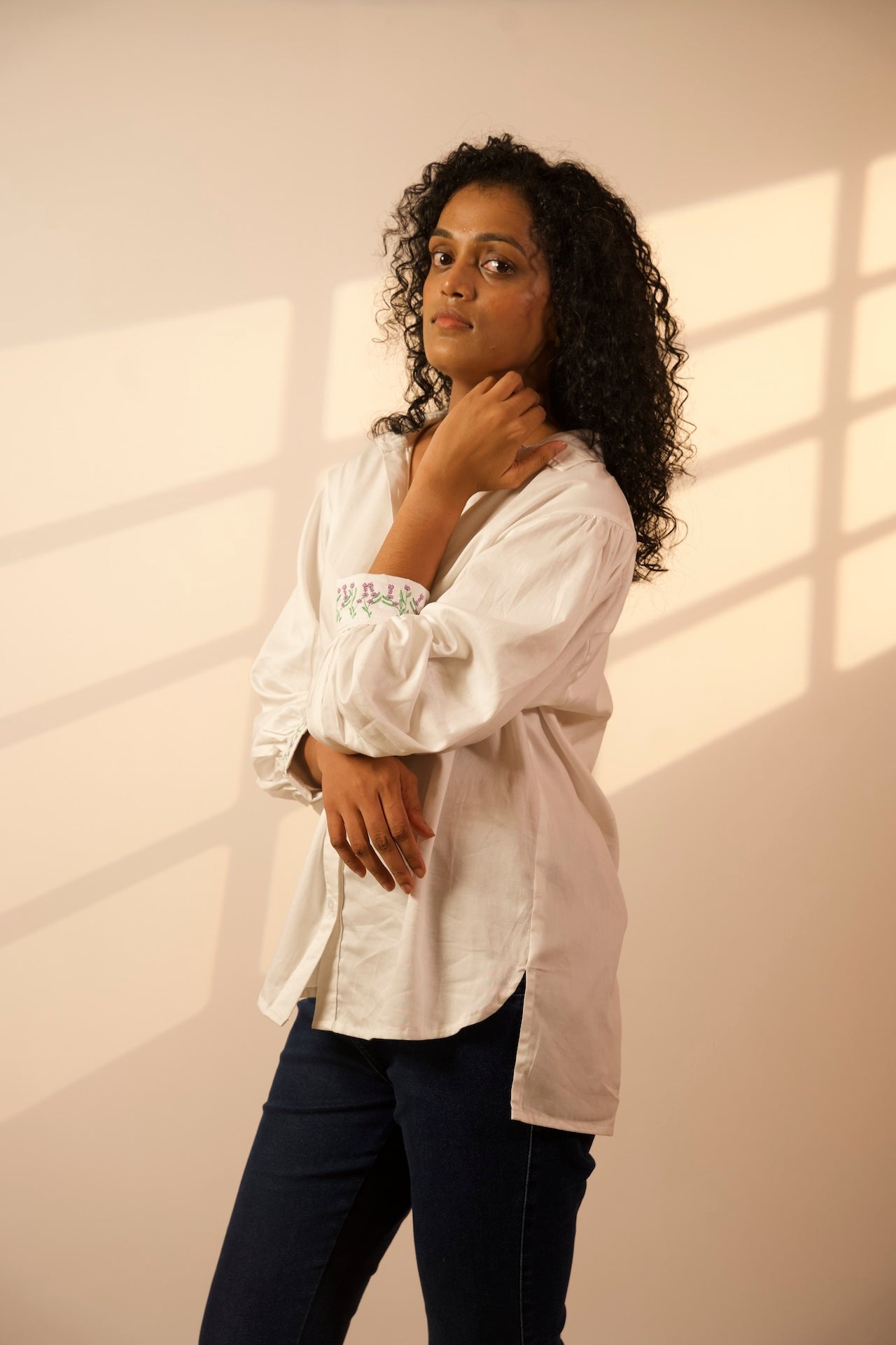 WOMEN'S EMBROIDERED COTTON SATIN SHIRT