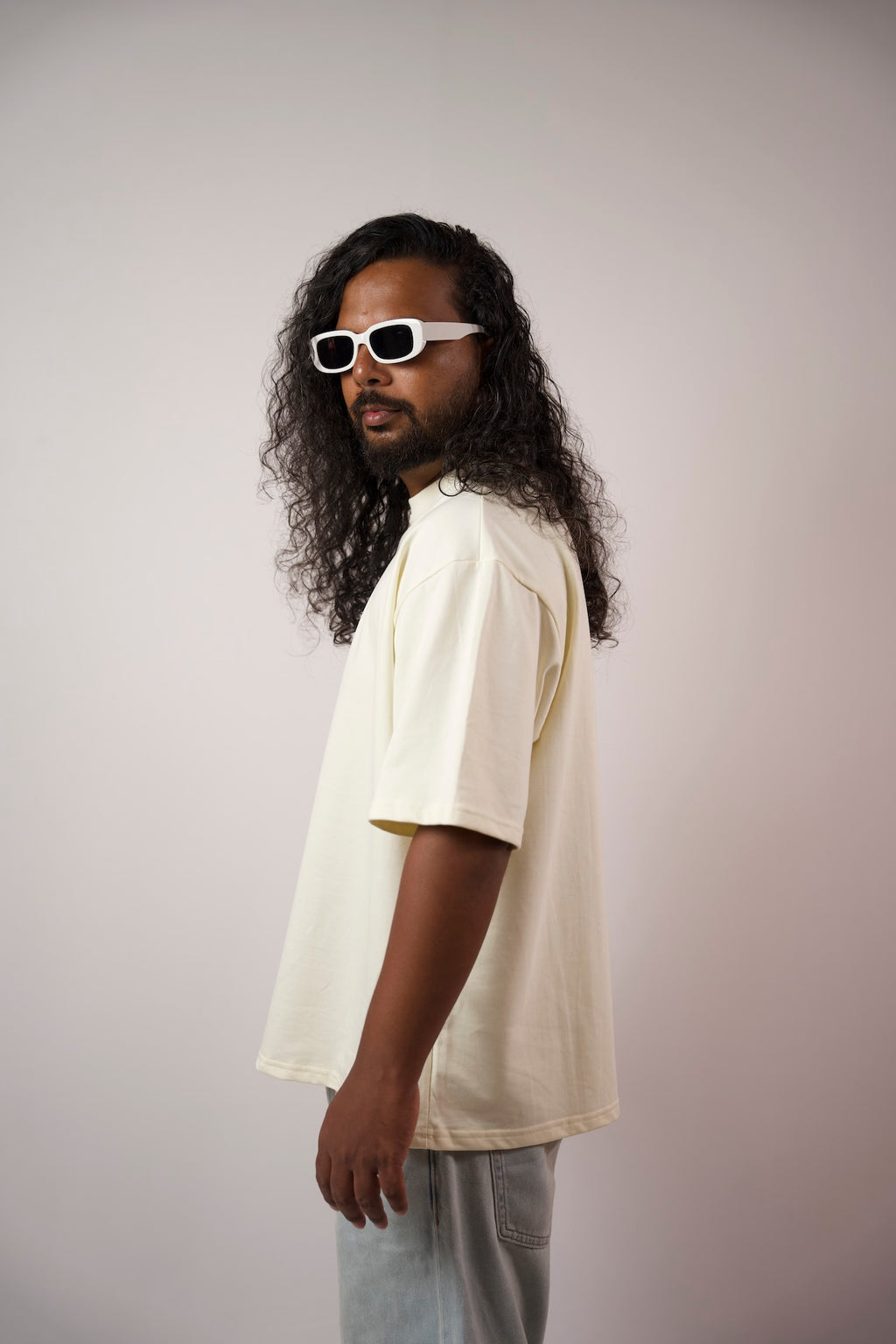 THE POSTCARD - MEN'S RELAXED TSHIRT SHORT LENGTH
