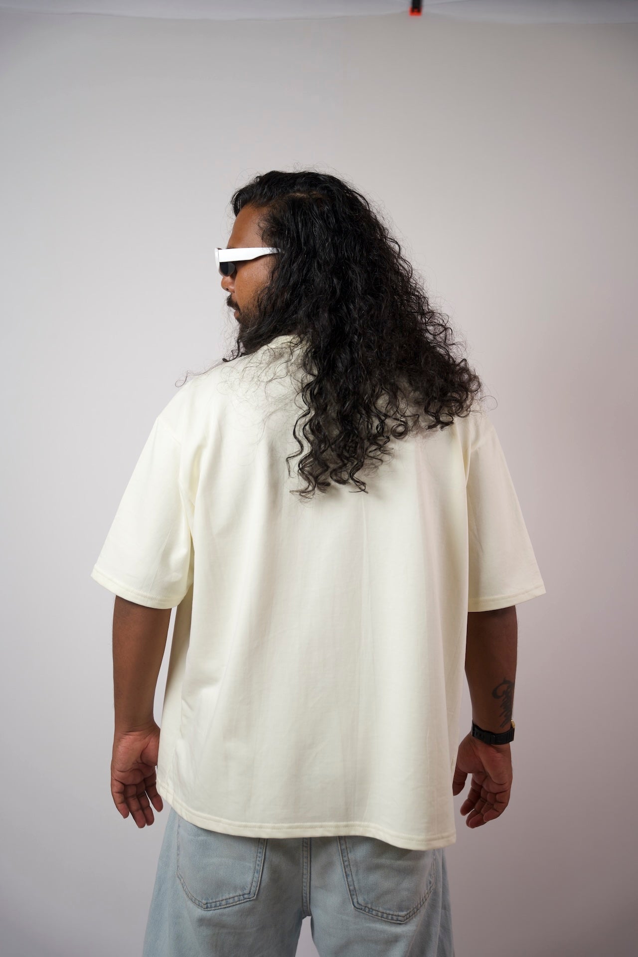 THE POSTCARD - MEN'S RELAXED TSHIRT SHORT LENGTH
