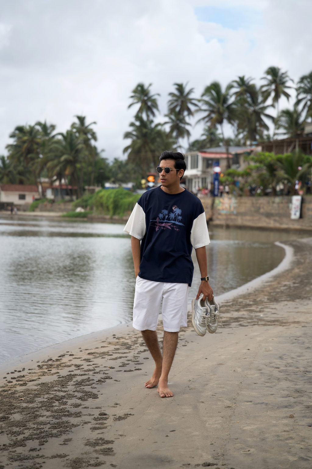 THE COAST - OVERSIZED MEN'S TSHIRT