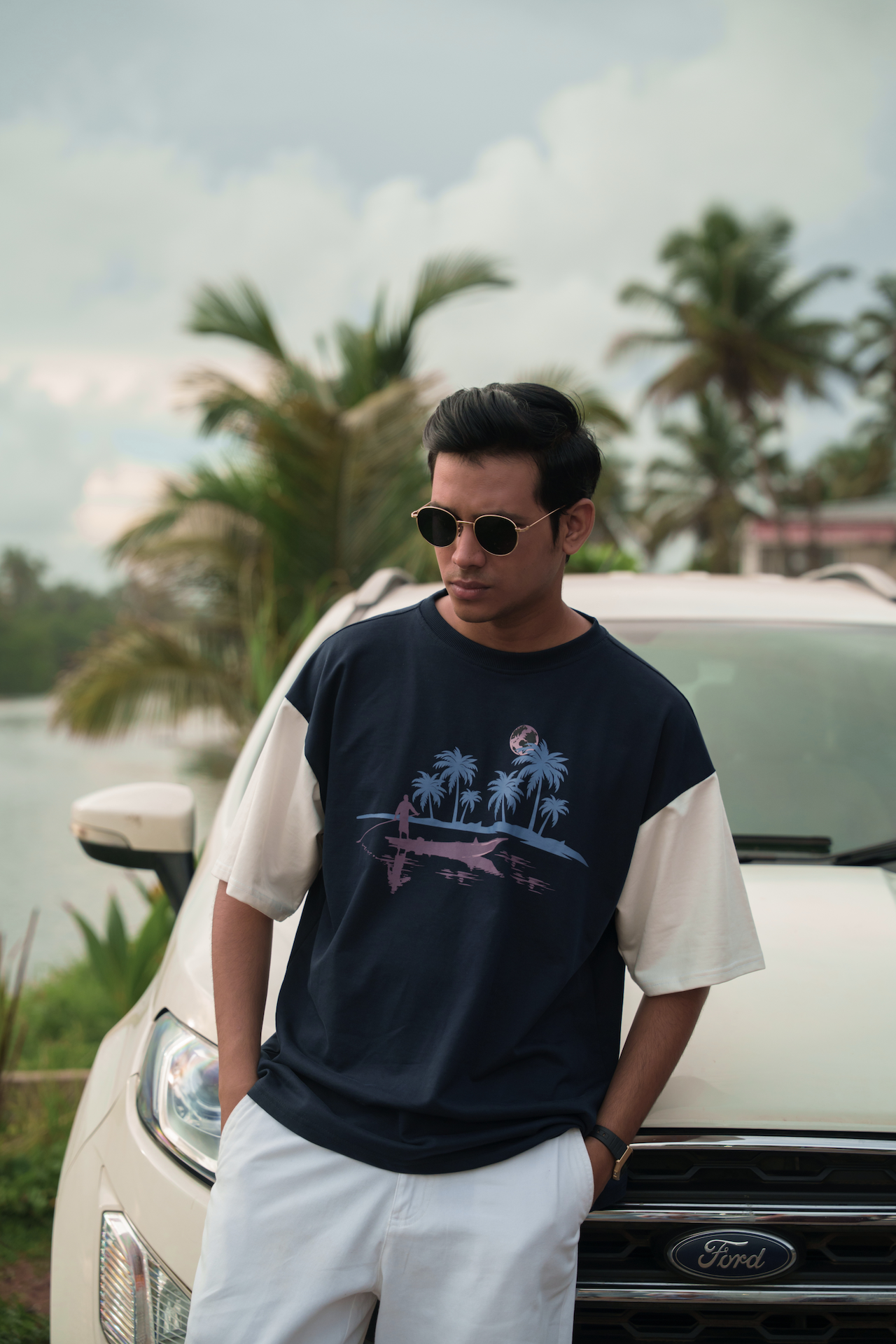 THE COAST - OVERSIZED MEN'S TSHIRT