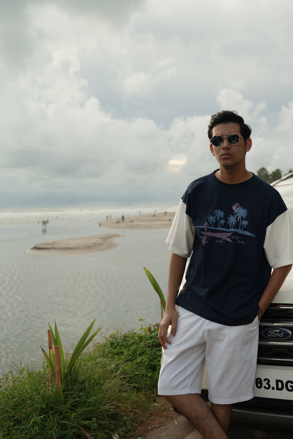 THE COAST - OVERSIZED MEN'S TSHIRT